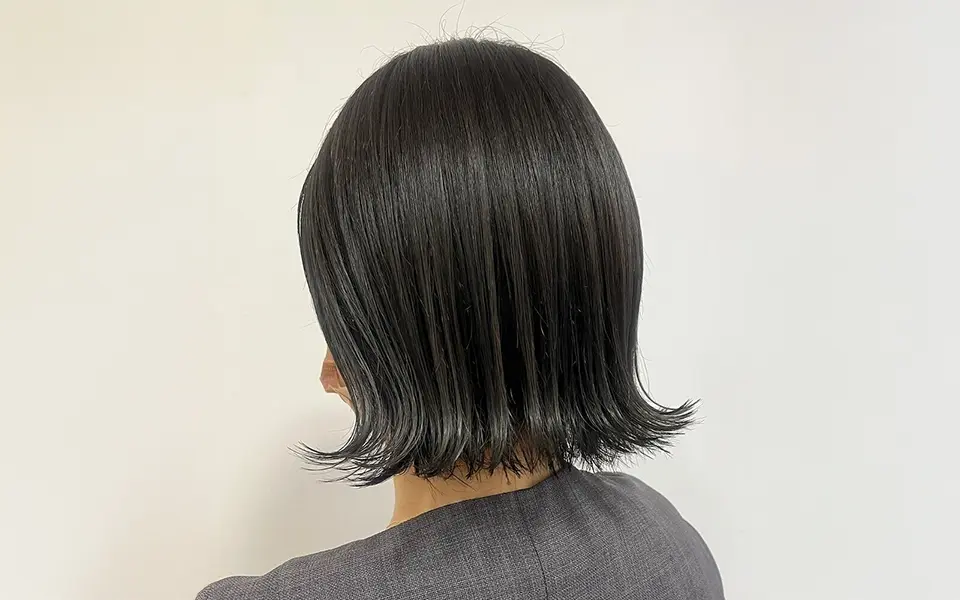 髪と頭皮を育てる。ワンランク上の美容液カラー